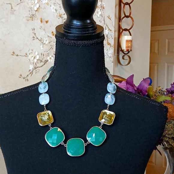 Chunky Multicolor Faceted Stament Necklace - Picture 1 of 17